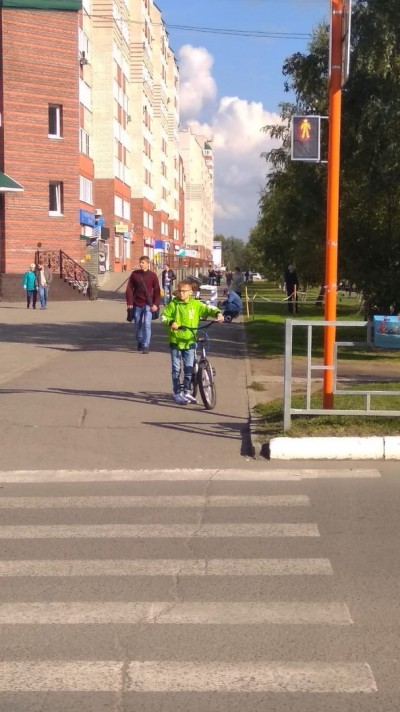 Двойнос Григорий Игоревич 2 в 7 лет я и велосипед